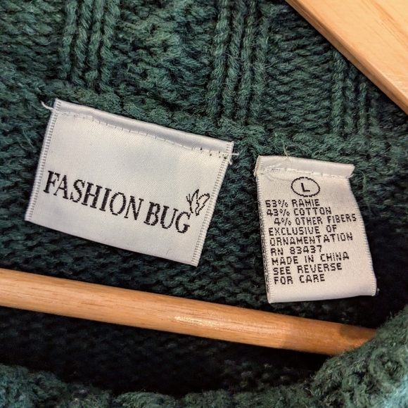 Vintage Fashion Bug Green Holiday Ugly Christmas Sweater Teddy Bear Size Large - Picture 12 of 15